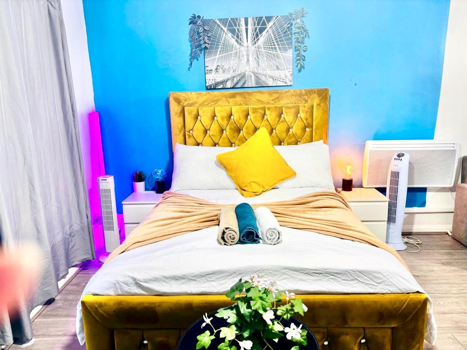 New Deluxe Apt-2 * Londres